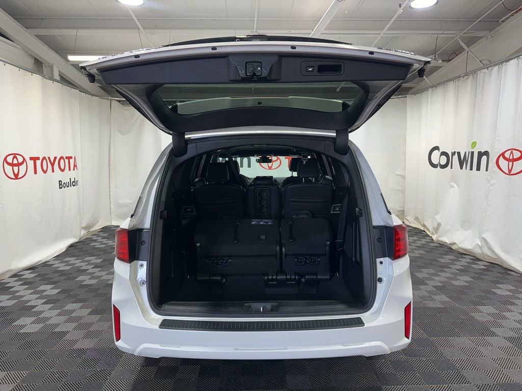 Used 2025 Honda Odyssey Sport-L image 16
