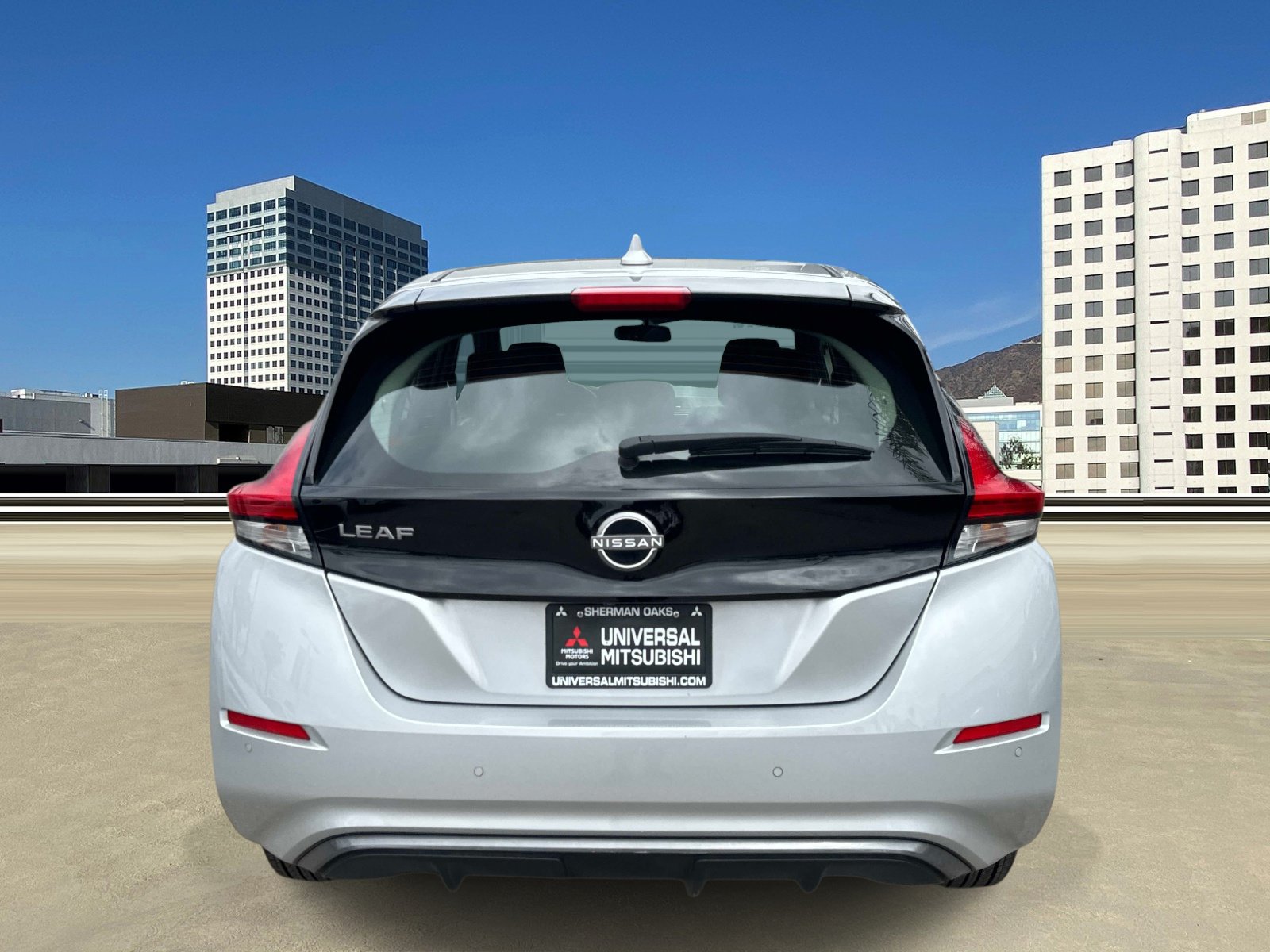 Used 2025 Nissan Leaf S FWD image 3