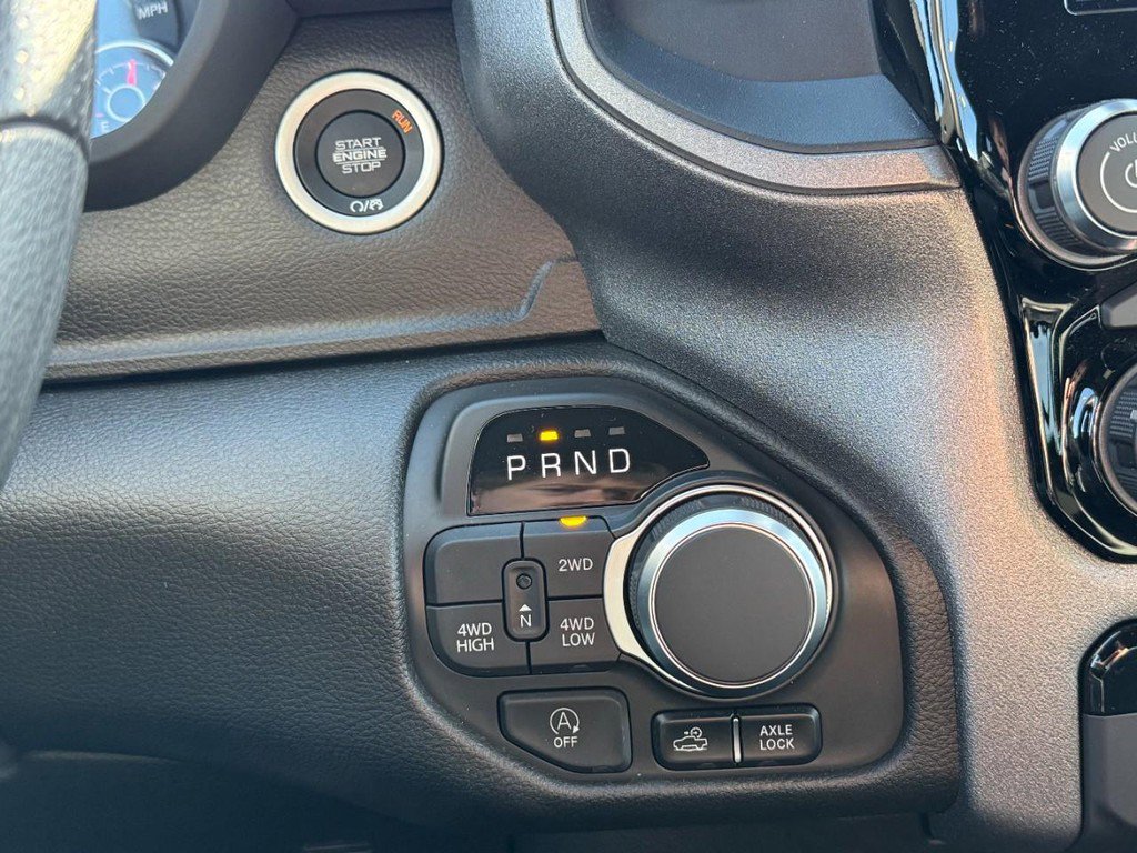 New 2026 RAM 1500 Classic Warlock image 12