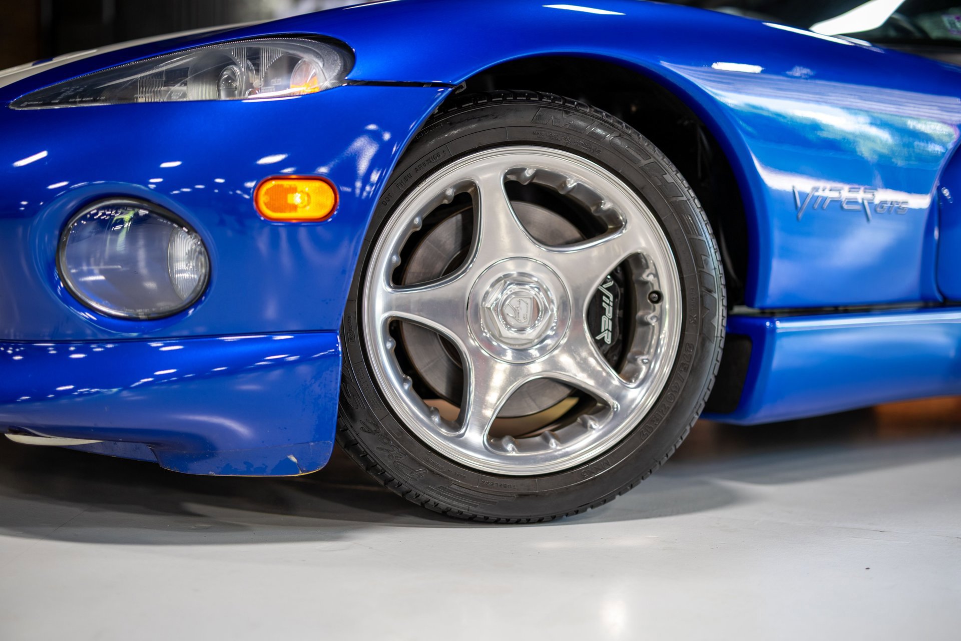 Used 1996 Dodge Viper GTS RWD image 7