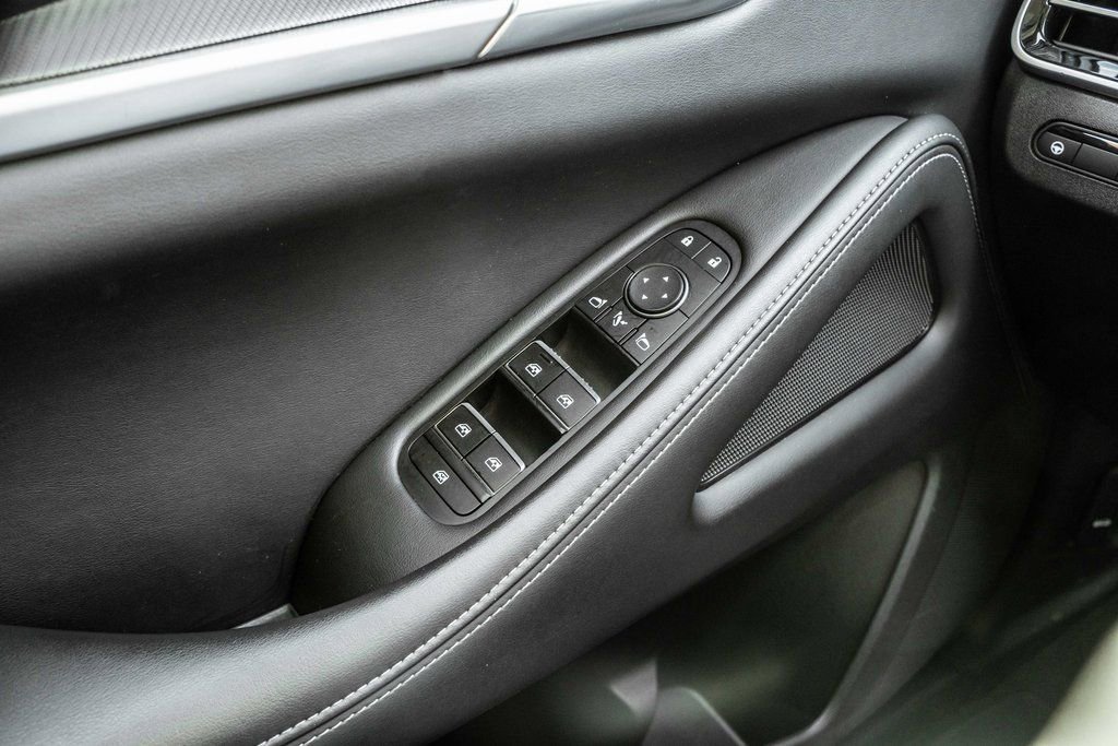 Used 2023 INFINITI QX60 Luxe image 16