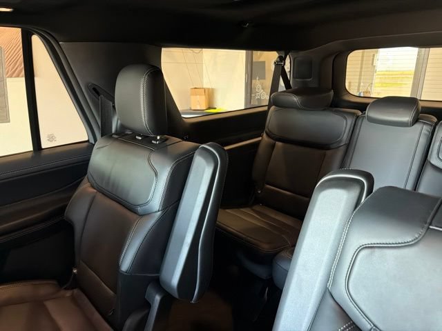 New 2027 Ford Expedition Max Platinum w/ Stealth Appearance Package AWD/4WD image 19