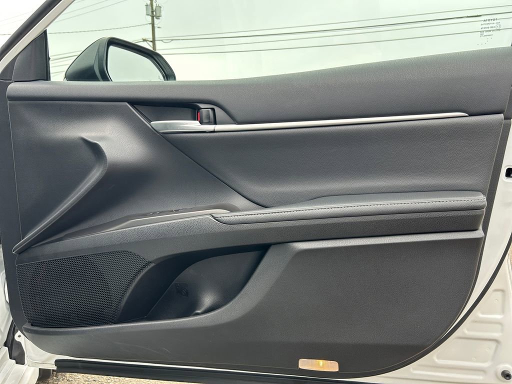 Used 2023 Toyota Camry XSE w/ Navigation Package image 25