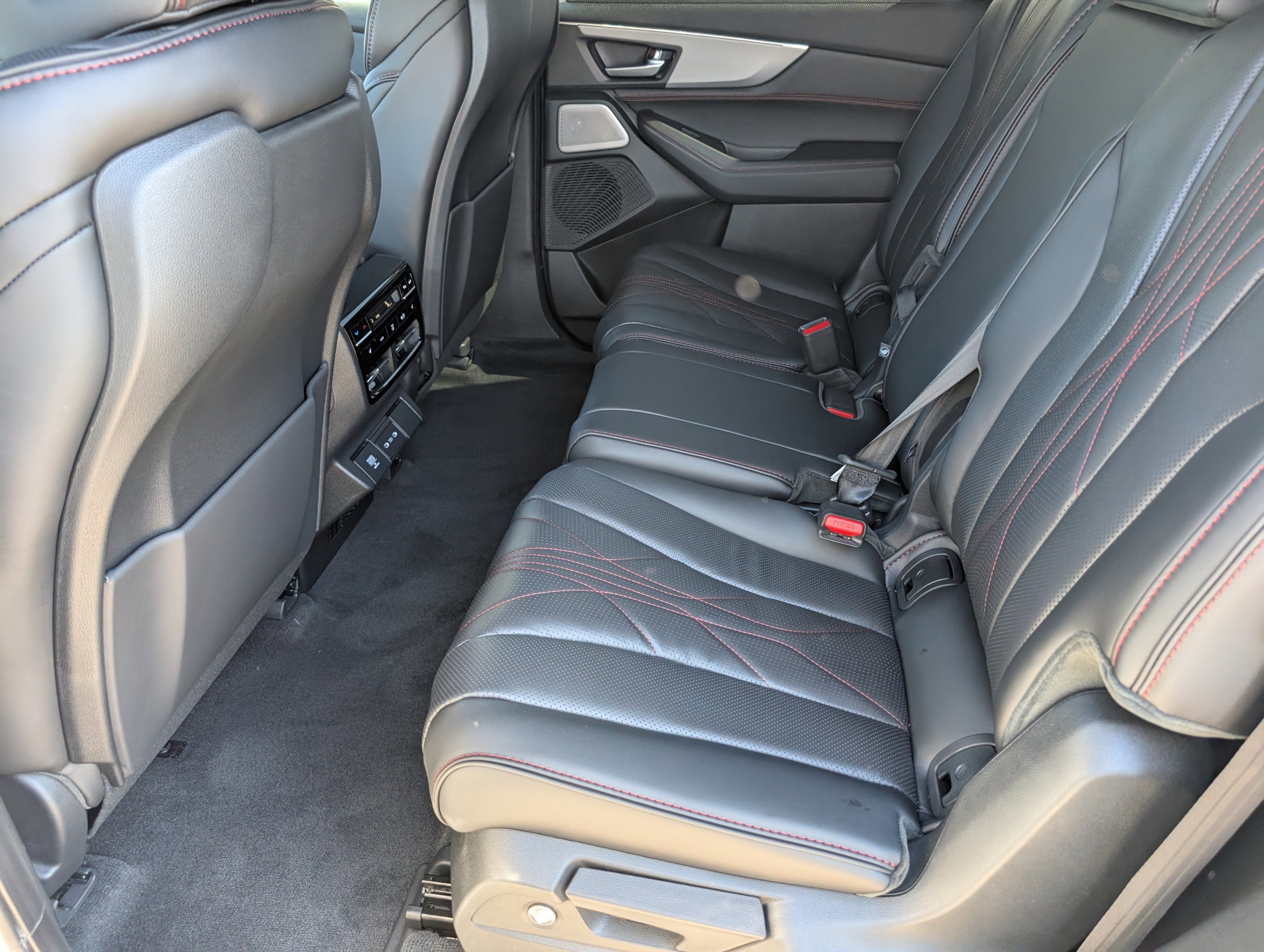 New 2026 Acura MDX A-Spec image 8