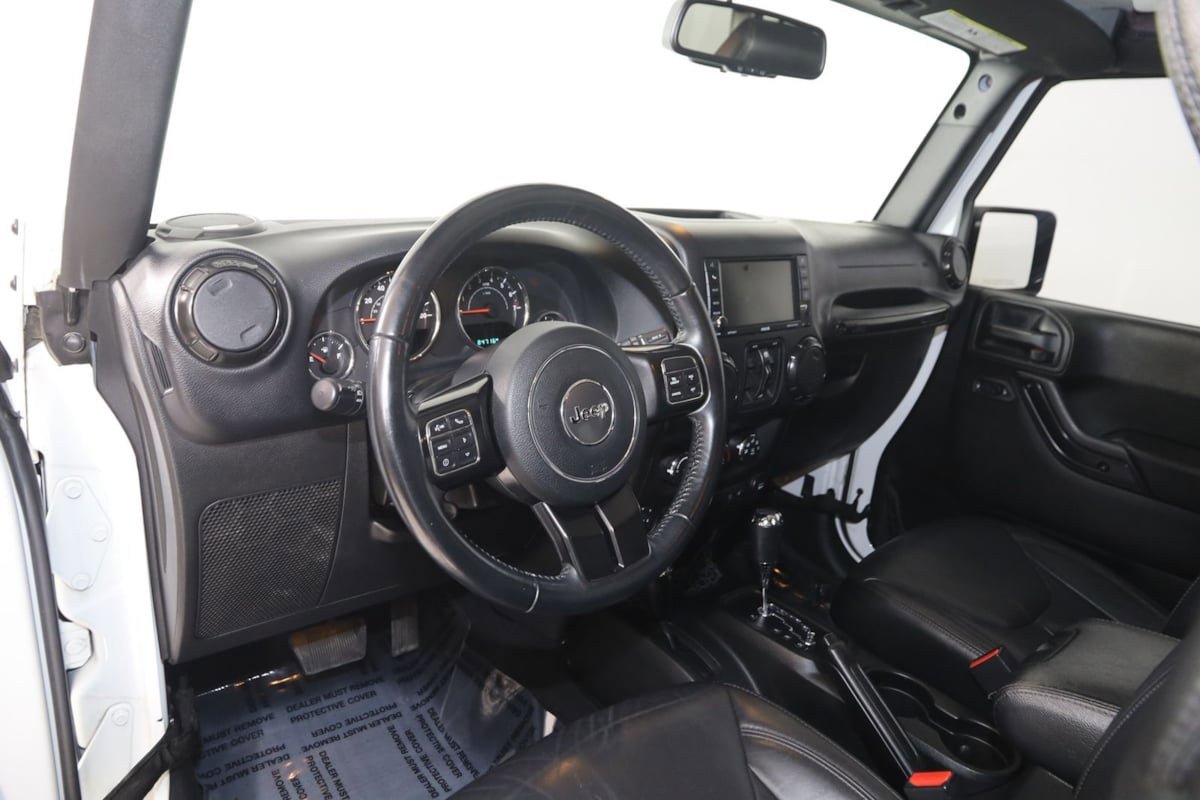 Used 2017 Jeep Wrangler Unlimited Sahara AWD/4WD image 22