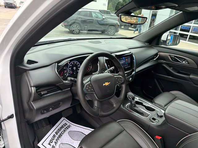 Used 2023 Chevrolet Traverse Premier w/ LPO, Floor Liner Package AWD/4WD image 26