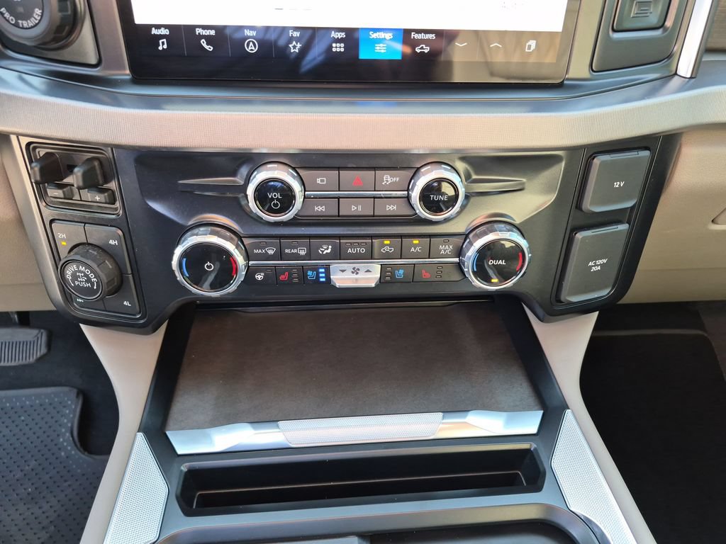 Used 2025 Ford F250 Platinum w/ Platinum Plus Package AWD/4WD image 28