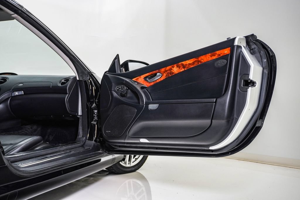 Used 2009 Mercedes-Benz SL 550 image 17