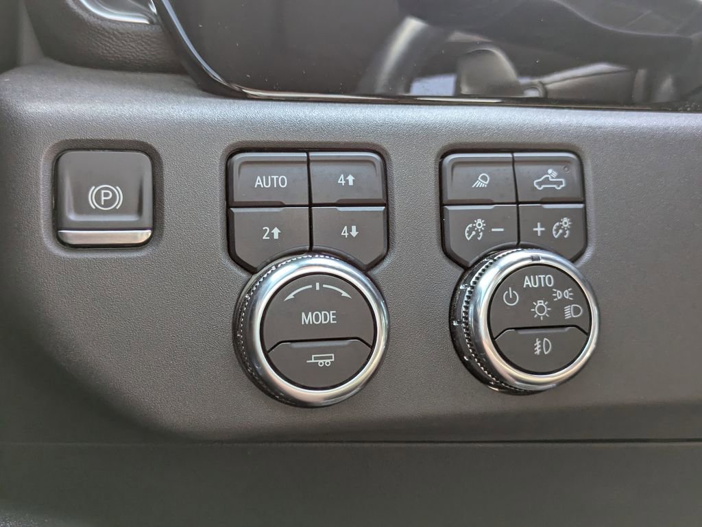 Used 2023 GMC Sierra 1500 SLT w/ SLT Premium Package image 21