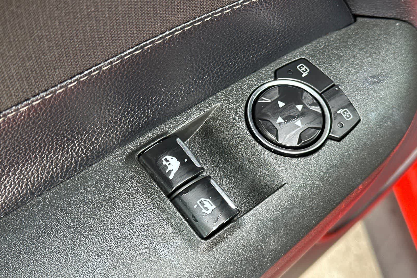 Used 2016 Ford Mustang Coupe RWD image 14