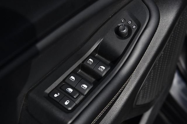Used 2024 Jeep Grand Cherokee Laredo AWD/4WD image 8