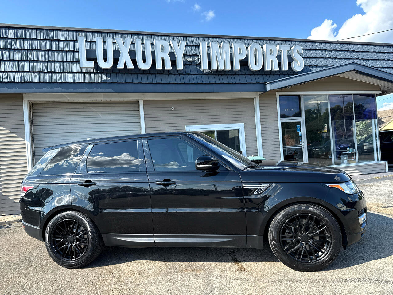 Used 2017 Land Rover Range Rover Sport HSE image 3