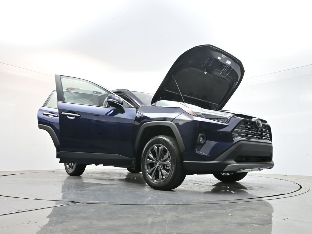 Used 2025 Toyota RAV4 Limited w/ Advanced Technology Package AWD/4WD image 46
