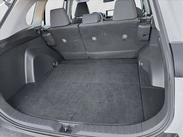 Used 2024 Toyota RAV4 LE AWD/4WD image 8