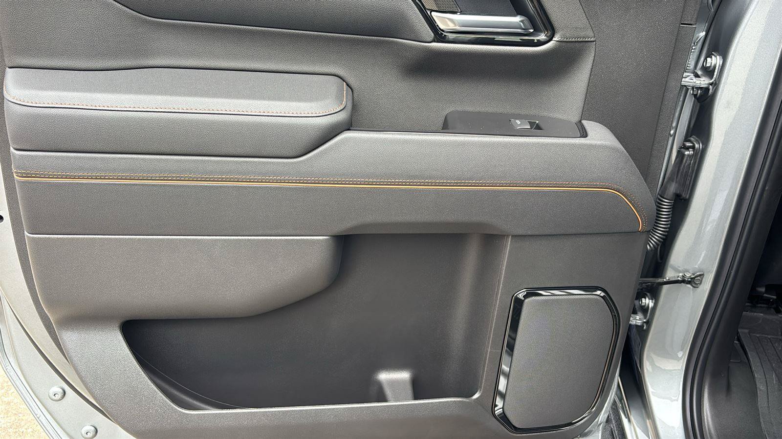 New 2026 GMC Sierra 1500 AT4 w/ AT4 Premium Package AWD/4WD image 19