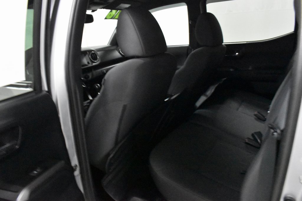 Used 2016 Toyota Tacoma TRD Sport image 15