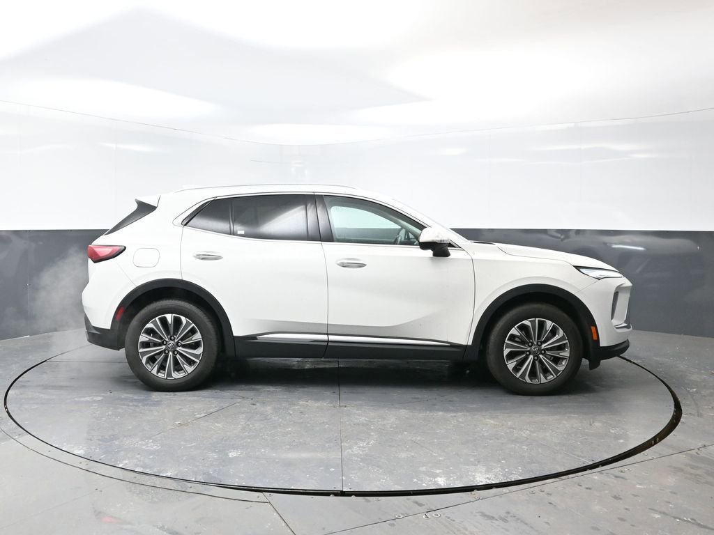 Used 2024 Buick Envision Preferred image 4