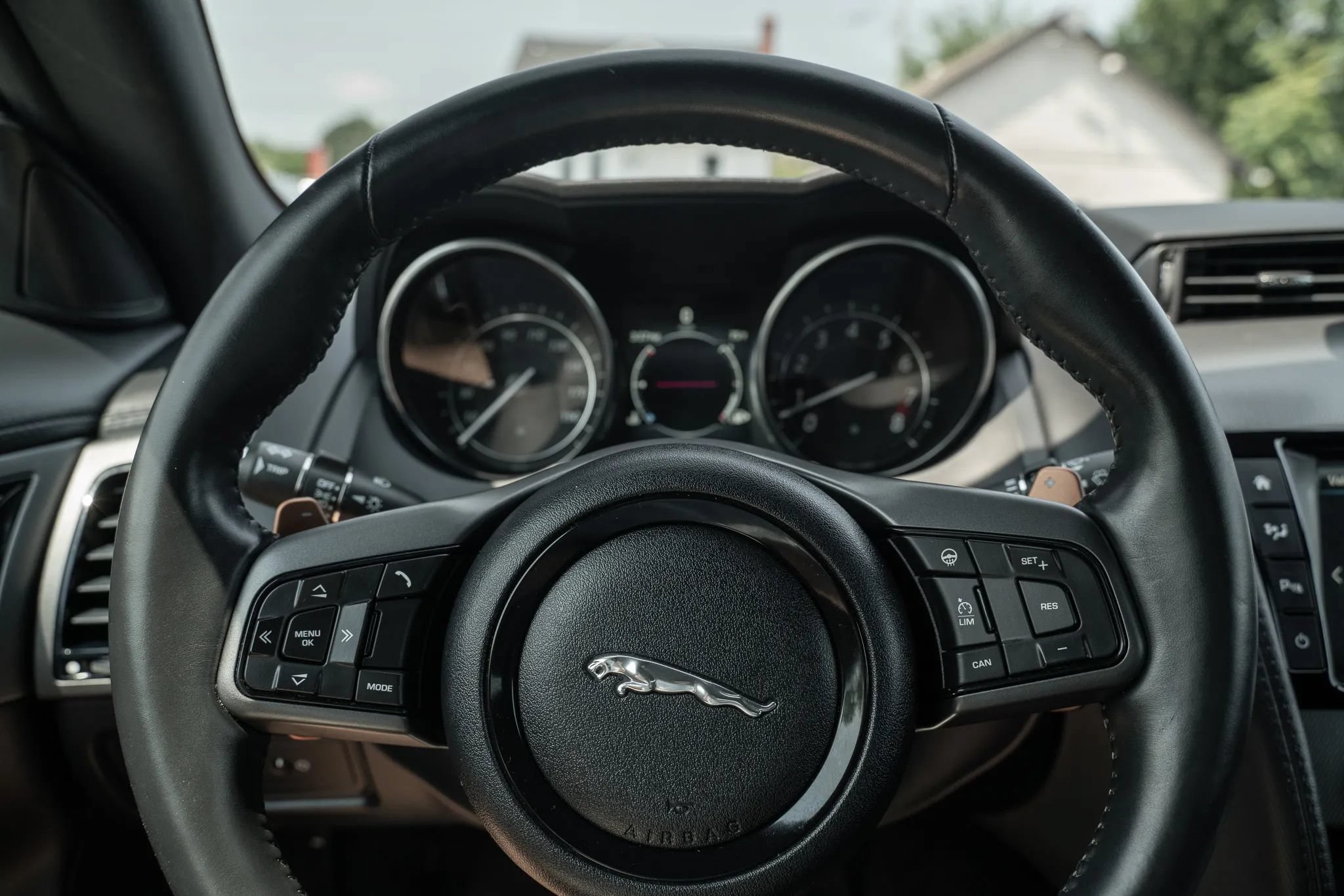 Used 2016 Jaguar F-TYPE S AWD/4WD image 21