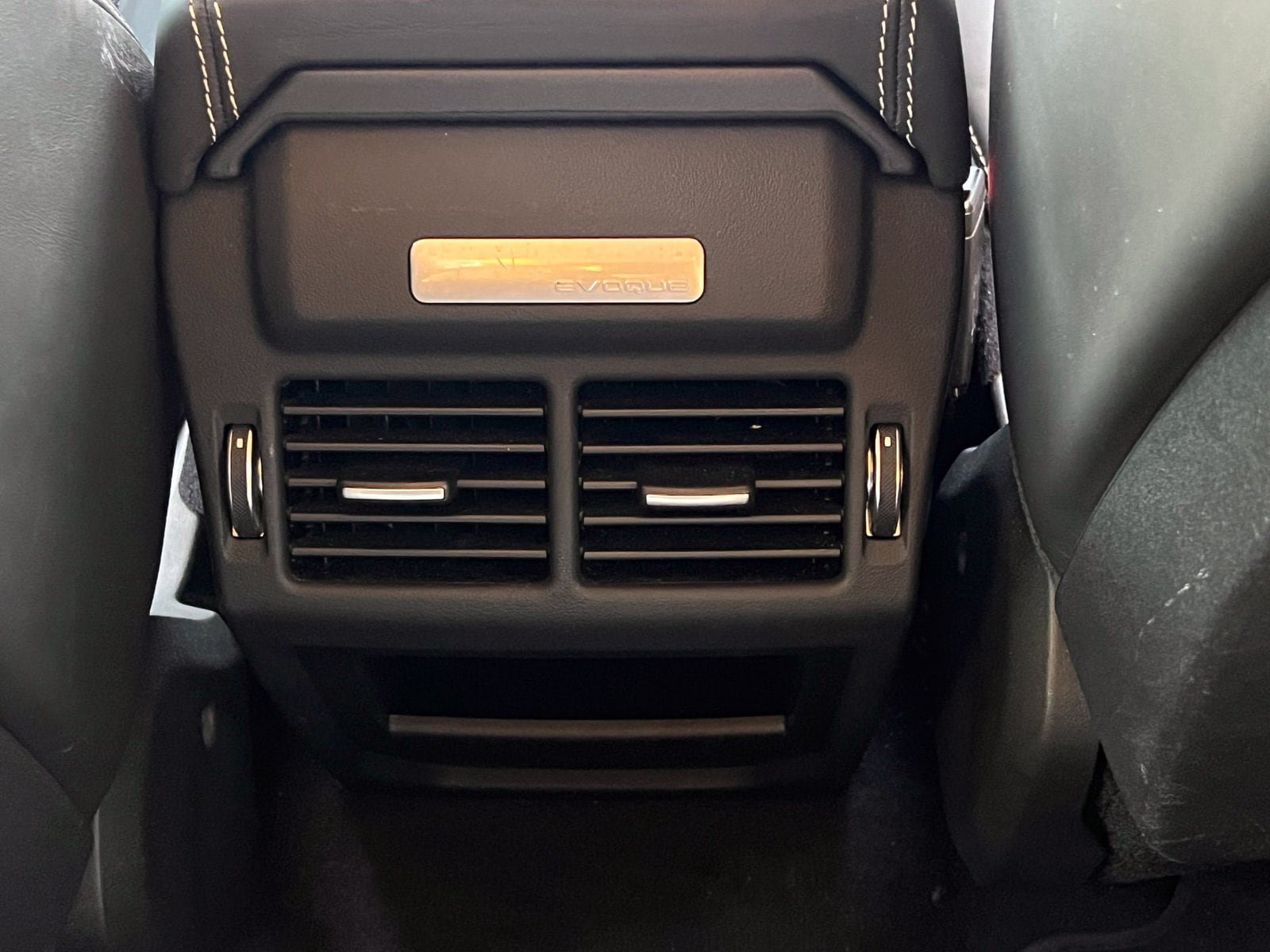 Used 2018 Land Rover Range Rover Evoque HSE AWD/4WD image 19