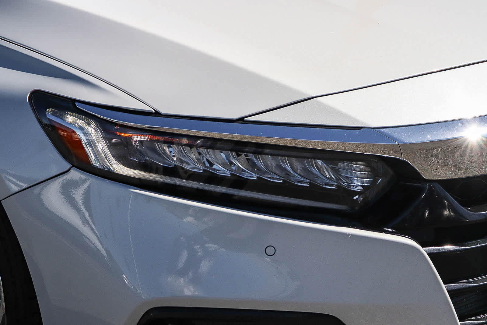 Used 2018 Honda Accord Touring image 4