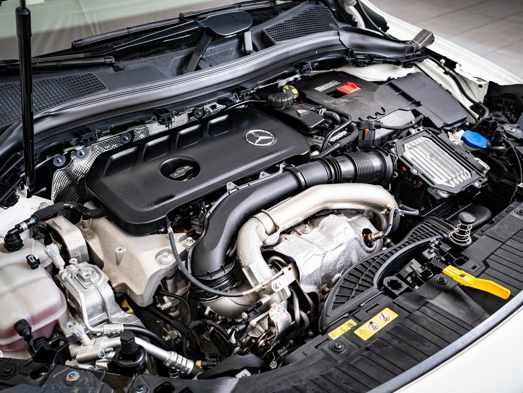 Certified 2025 Mercedes-Benz GLA 250 4MATIC image 37