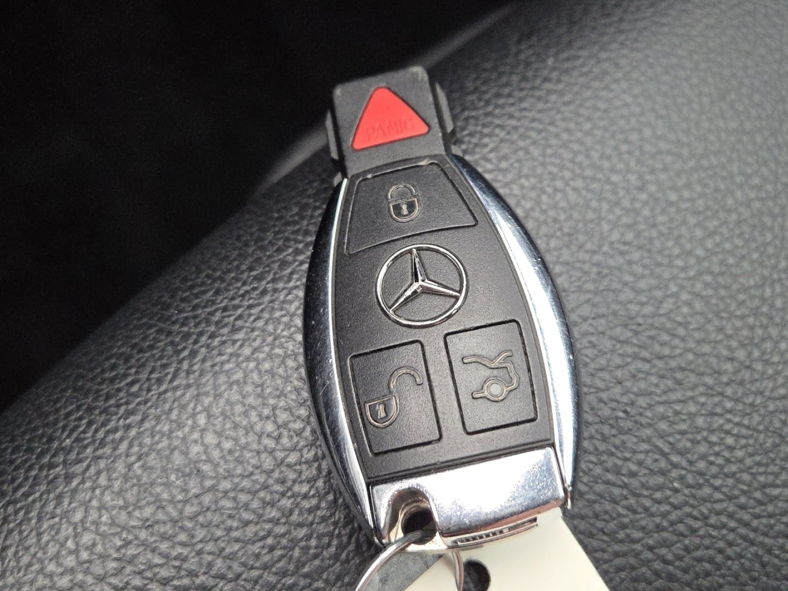 Used 2017 Mercedes-Benz GLA 250 4MATIC image 32