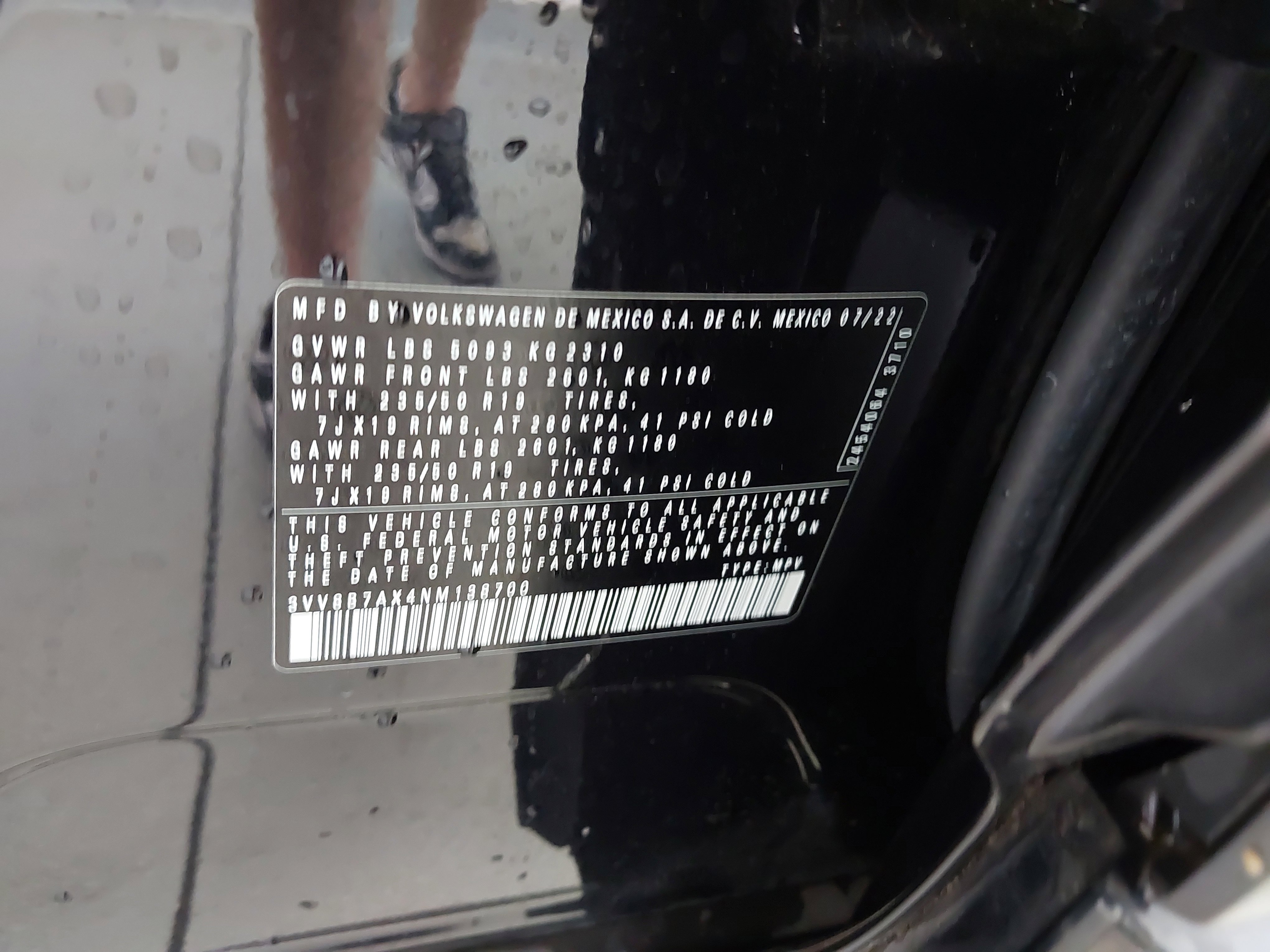 Used 2022 Volkswagen Tiguan SE R-Line image 33