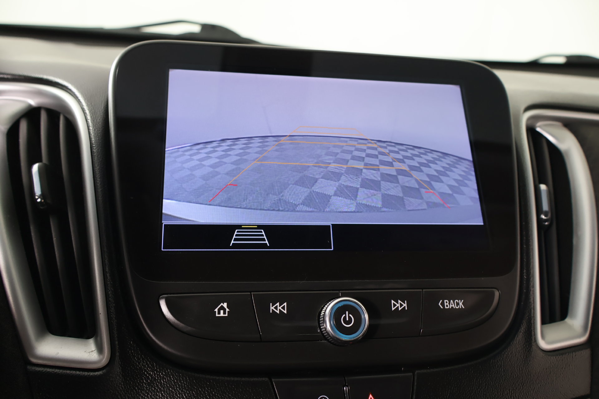 Used 2022 Chevrolet Malibu LS FWD image 6