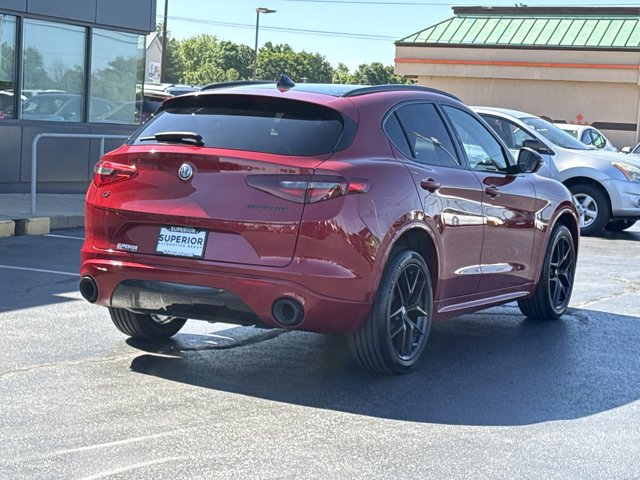 Used 2020 Alfa Romeo Stelvio Ti w/ Nero Edizione AWD/4WD image 3