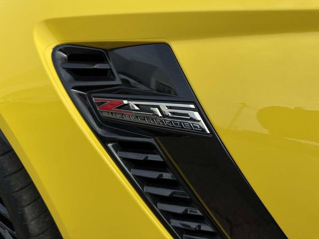 Used 2016 Chevrolet Corvette Z06 w/ 3LZ Preferred Equipment Group image 7