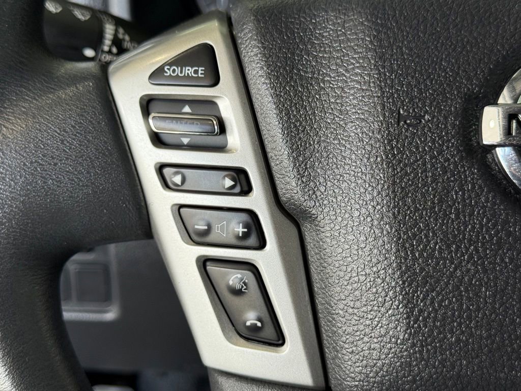 Used 2017 Nissan Titan S image 20