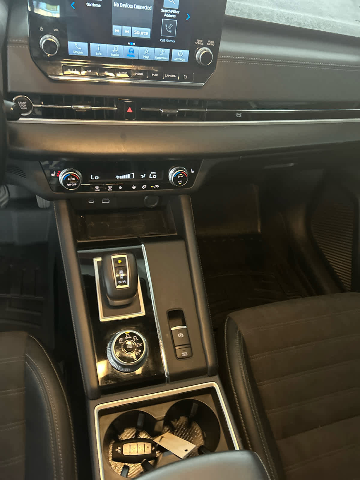 Used 2023 Mitsubishi Outlander SE image 26