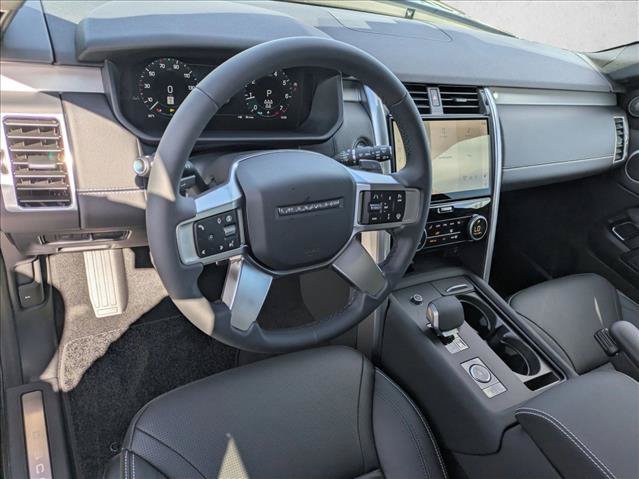 New 2026 Land Rover Discovery Dynamic SE AWD/4WD image 3