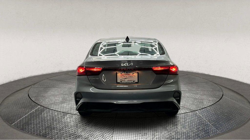 Used 2024 Kia Forte LXS image 7