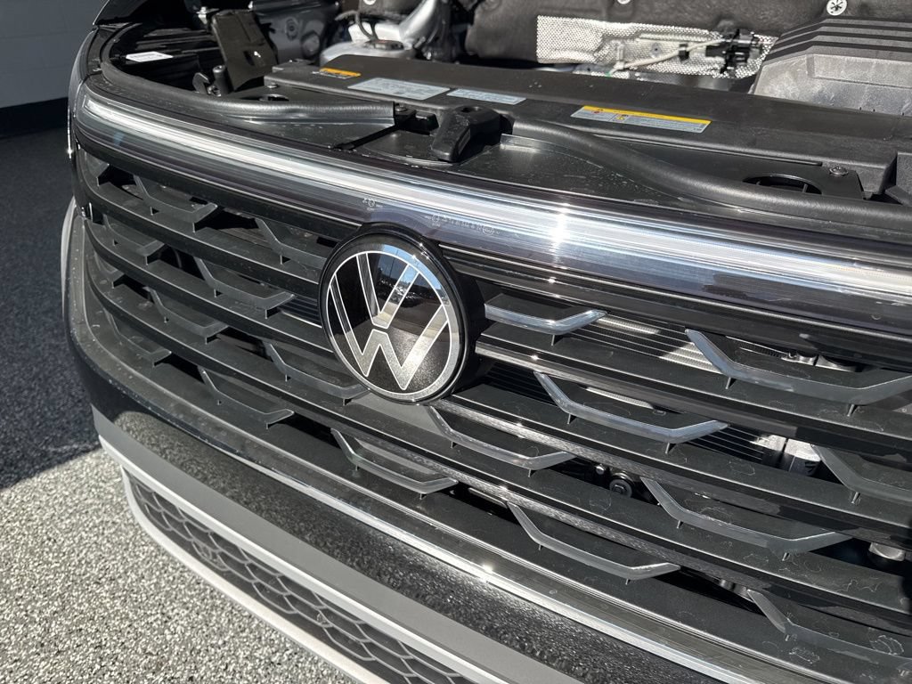 New 2026 Volkswagen Atlas Cross Sport SE AWD/4WD image 33