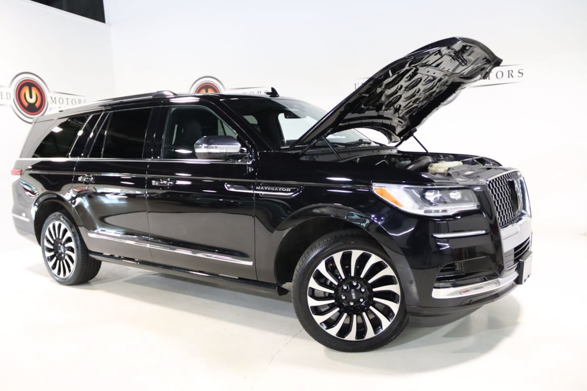 Used 2024 Lincoln Navigator L Black Label AWD/4WD image 29
