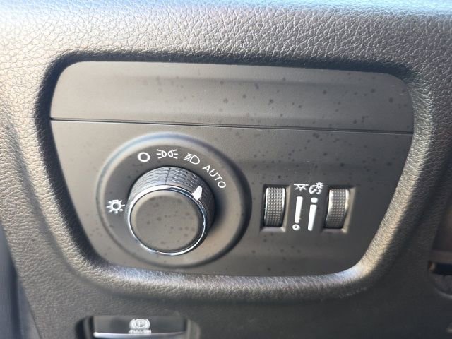 Certified 2024 Jeep Grand Cherokee L Laredo image 12