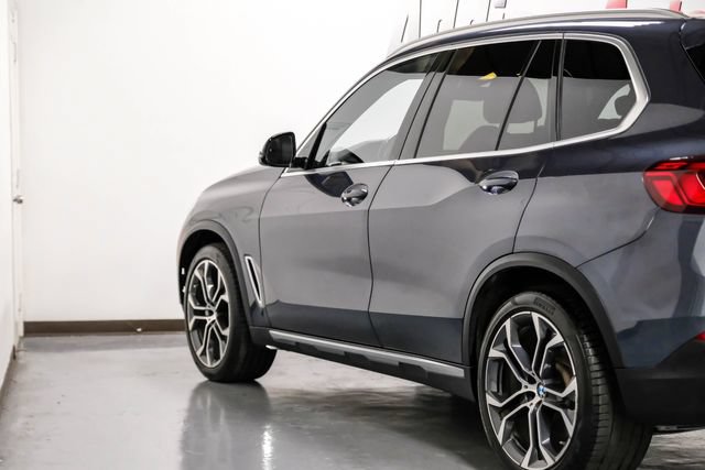 Used 2020 BMW X5 sDrive40i w/ Convenience Package RWD image 17