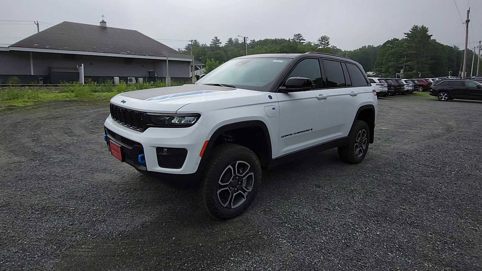 New 2024 Jeep Grand Cherokee Trailhawk w/ Advanced Protech Group II image 4