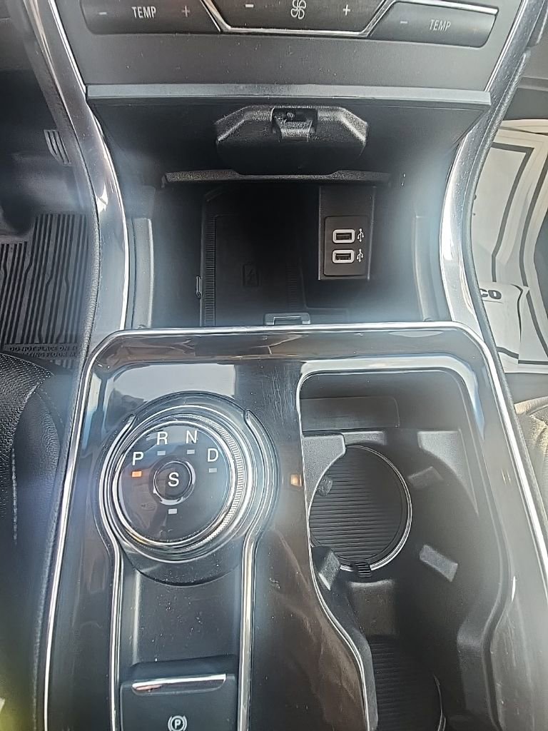Used 2019 Ford Edge Titanium w/ Equipment Group 301A AWD/4WD image 29