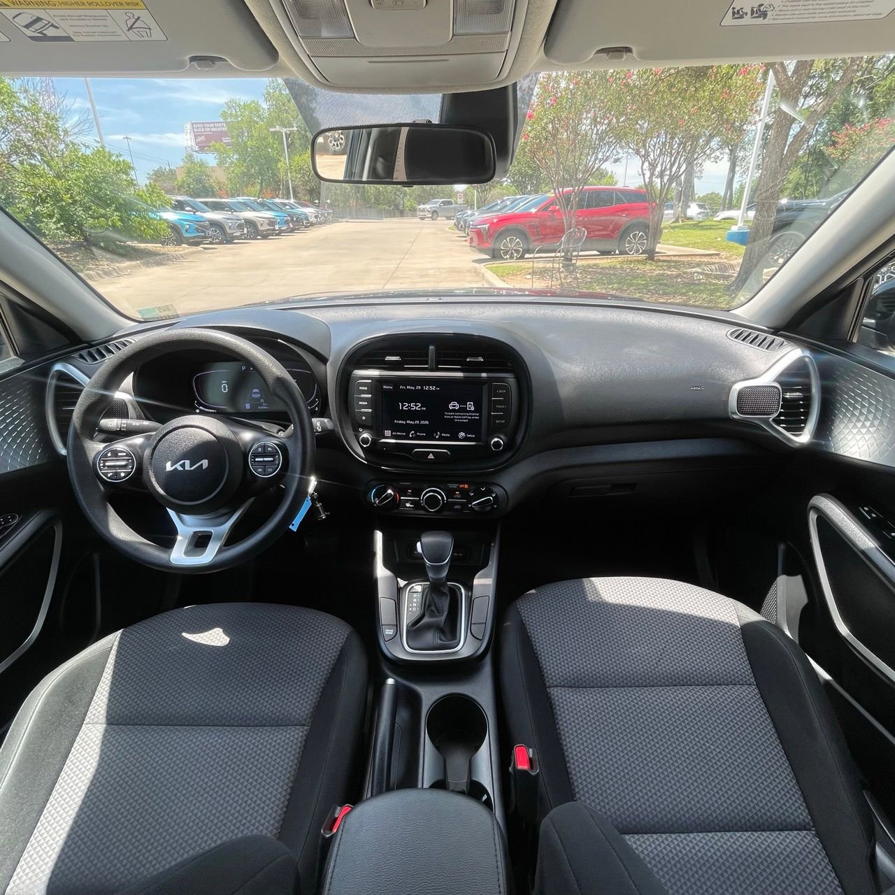 Used 2024 Kia Soul LX w/ Option Group 015 FWD image 10