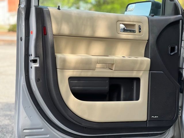 Used 2019 Ford Flex SE image 10