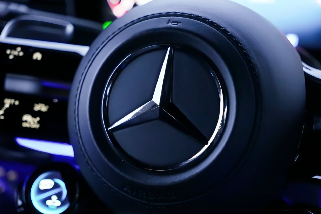Used 2024 Mercedes-Benz GLS 63 AMG 4MATIC image 37