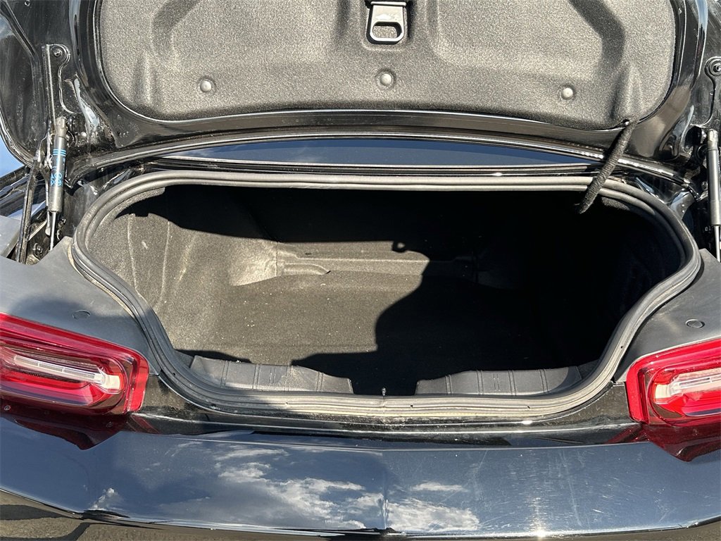 Used 2023 Chevrolet Camaro LS image 25