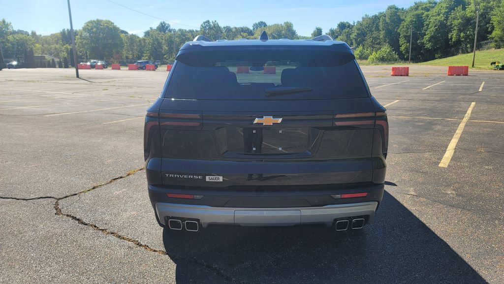 New 2026 Chevrolet Traverse LT w/ LPO, Floor Liner Package image 10