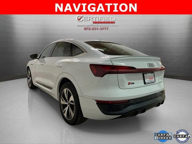 Used 2024 Audi Q8 e-tron Premium image 3