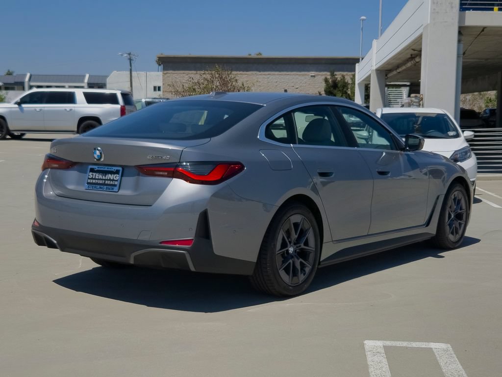 New 2026 BMW i4 eDrive40 w/ Parking Assistance Package RWD image 18