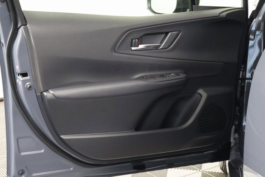 New 2026 Toyota Prius Plug-In Hybrid image 7