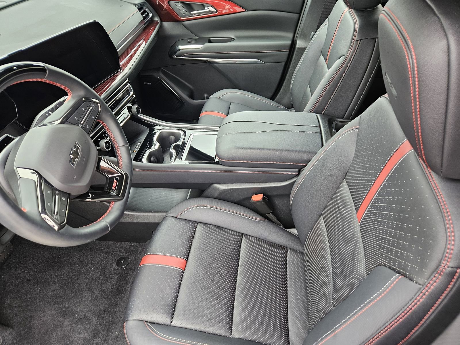 Certified 2024 Chevrolet Traverse RS image 18