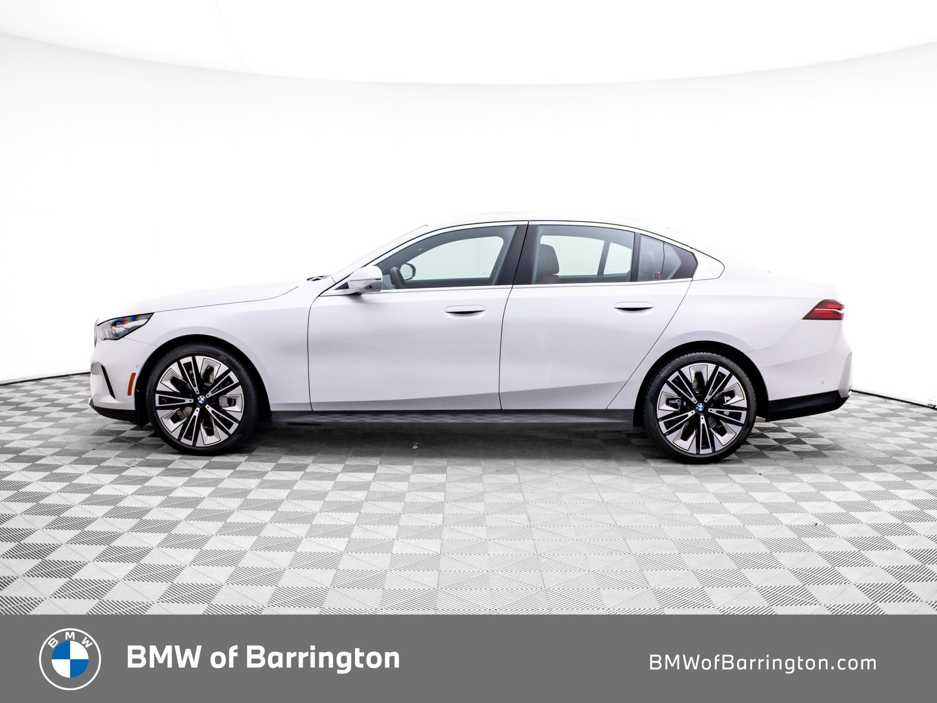 Certified 2026 BMW 540i xDrive image 2